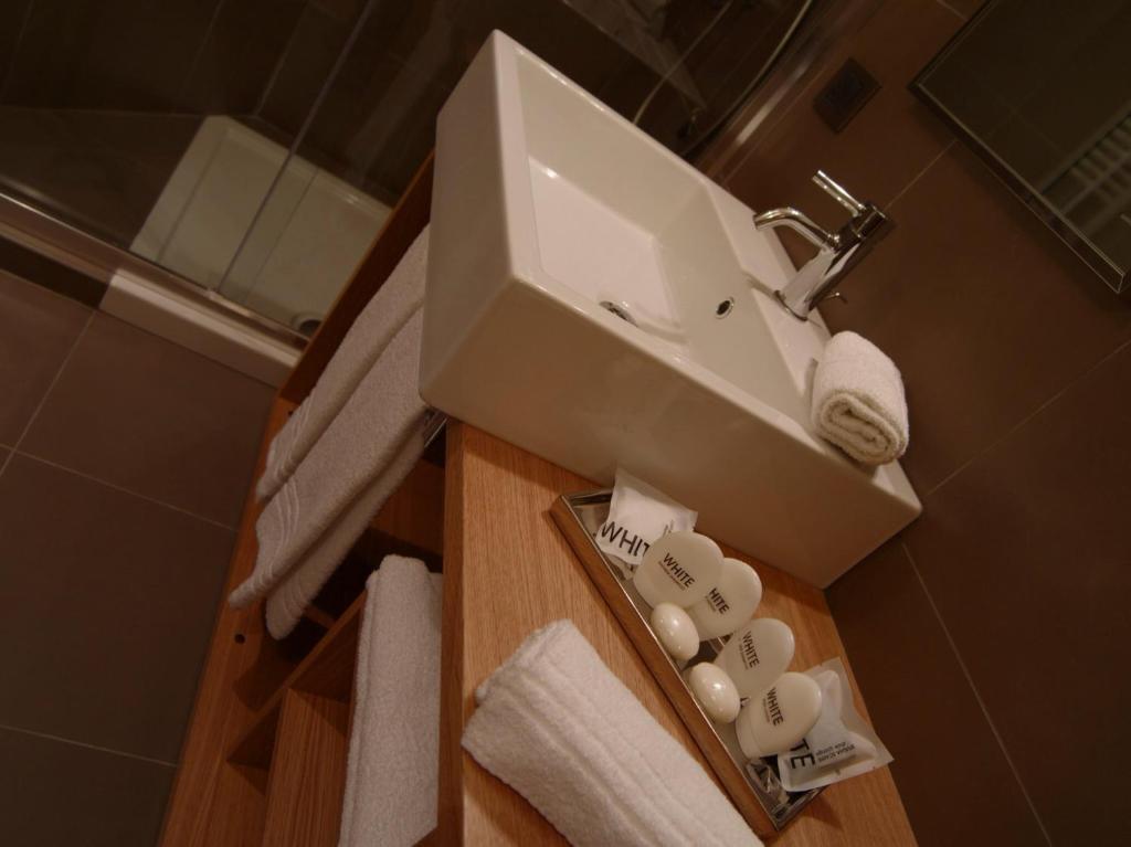 Hotel Natura カステル・ディ・サングロ 部屋 写真